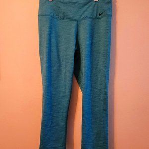 4 for $25 Nike Dri Fit Capri-Small